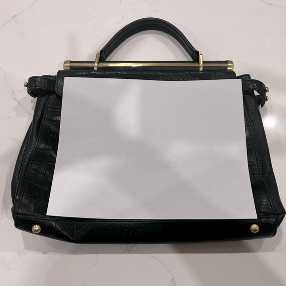 BCBG MaxAzria Gorgeous Leather Black Satchel Purse - Picture 4 of 15